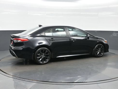 Used 2023 Toyota Corolla SE w/ Carpet Mat Package (TMS) FWD image 6
