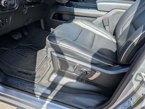Used 2023 RAM 1500 Limited AWD/4WD image 13