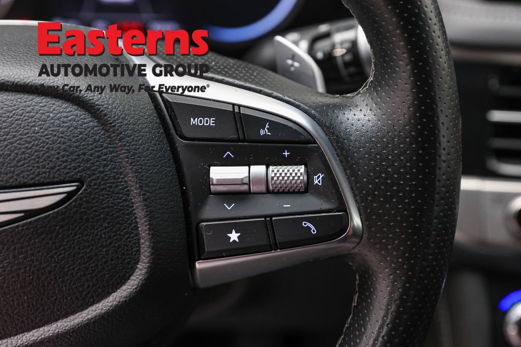 Used 2025 Genesis G70 2.5T RWD image 17