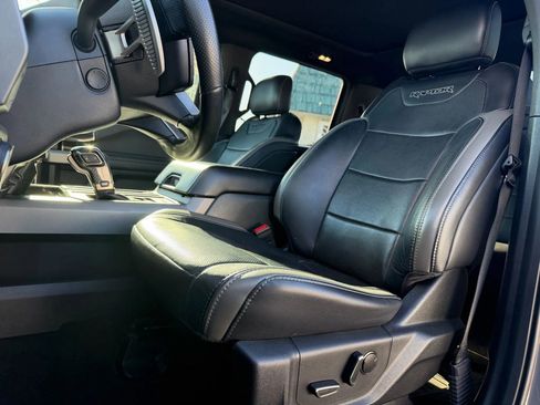 Used 2018 Ford F150 Raptor w/ Equipment Group 802A Luxury image 11