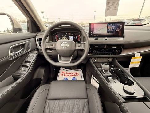 New 2026 Nissan Rogue Platinum w/ Platinum Premium Package image 22