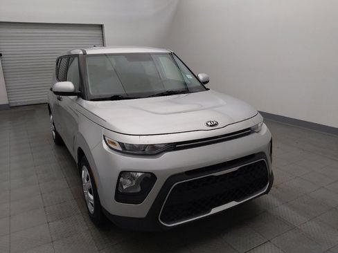 Used 2021 Kia Soul LX image 14
