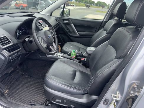Used 2017 Subaru Forester 2.5i Limited AWD/4WD image 6