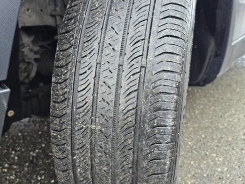 Used 2019 Jeep Cherokee Limited AWD/4WD image 8