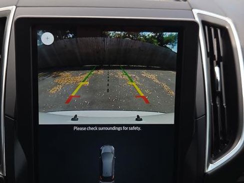 Used 2023 Ford Edge ST image 33