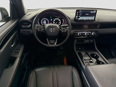 Used 2023 Honda Pilot TrailSport image 26