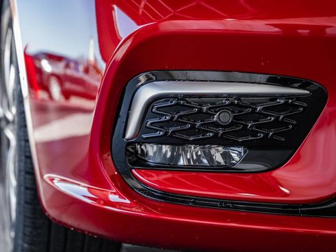 New 2026 Chrysler Pacifica Pinnacle image 13