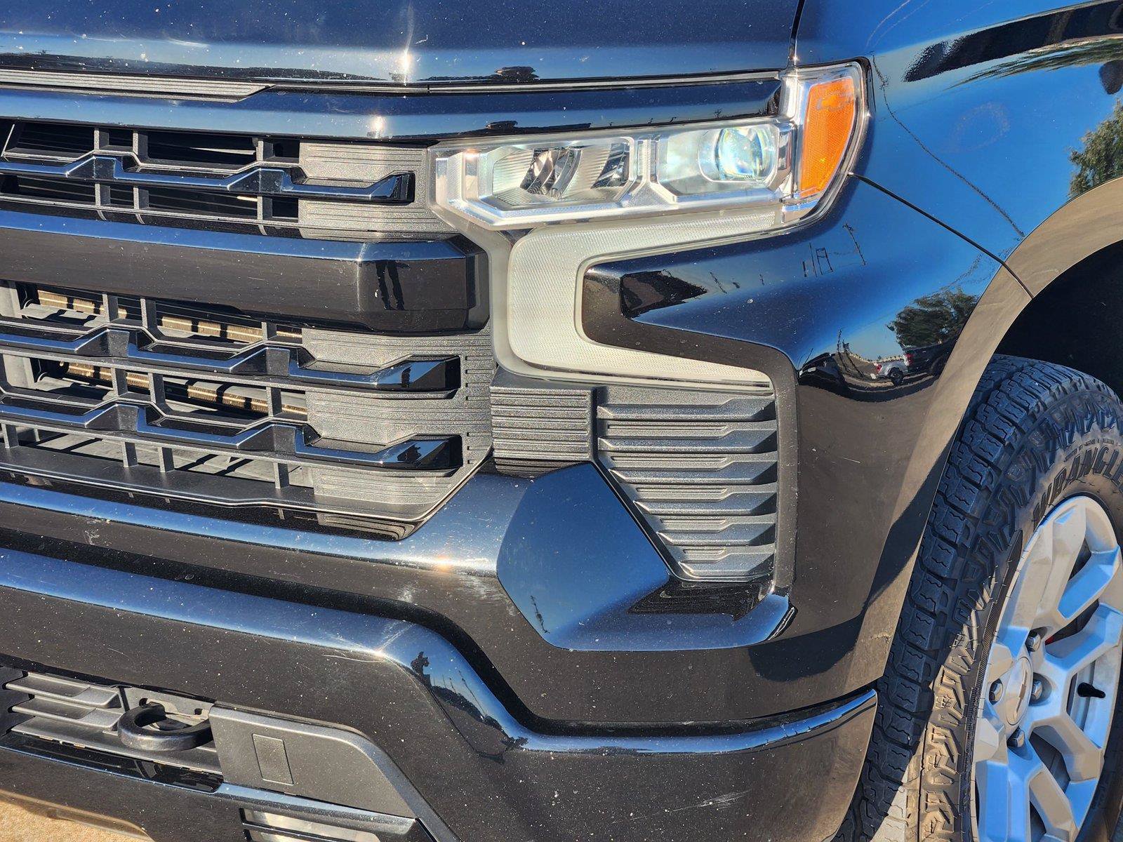 Used 2023 Chevrolet Silverado 1500 RST w/ Z71 Off-Road Package AWD/4WD image 6