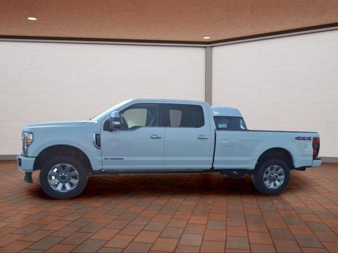 Used 2022 Ford F350 Platinum image 5