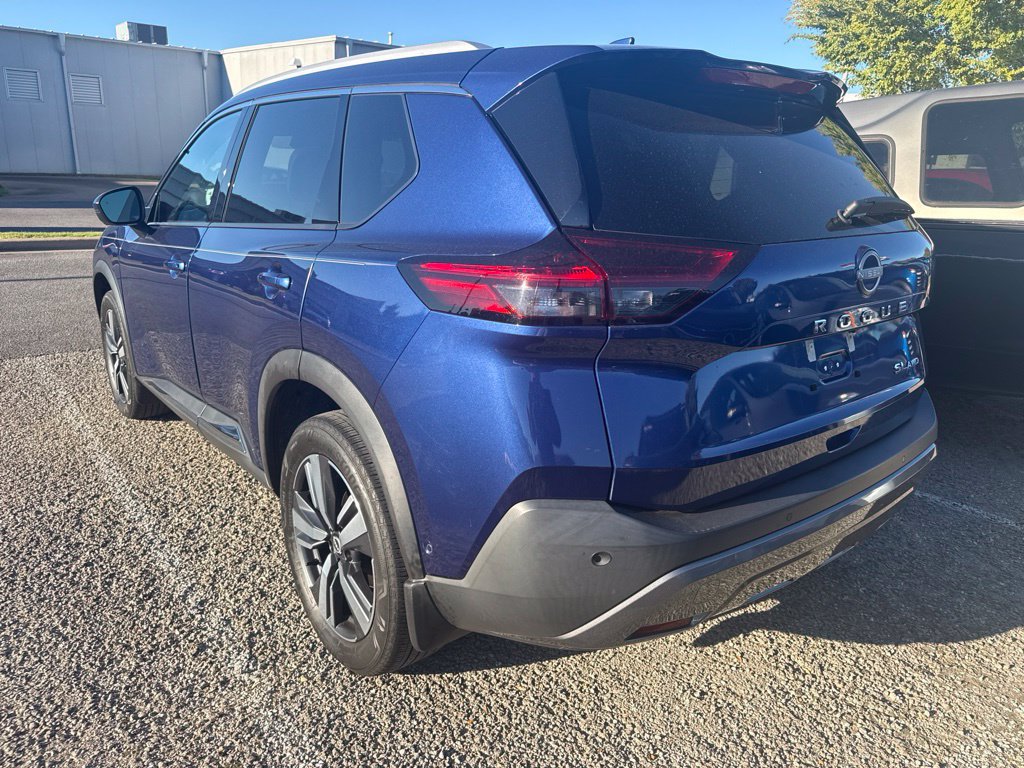 Certified 2023 Nissan Rogue SL w/ SL Premium Package AWD/4WD image 4