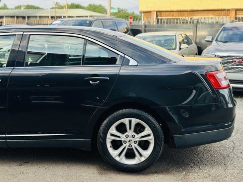 Used 2015 Ford Taurus SEL AWD/4WD image 10