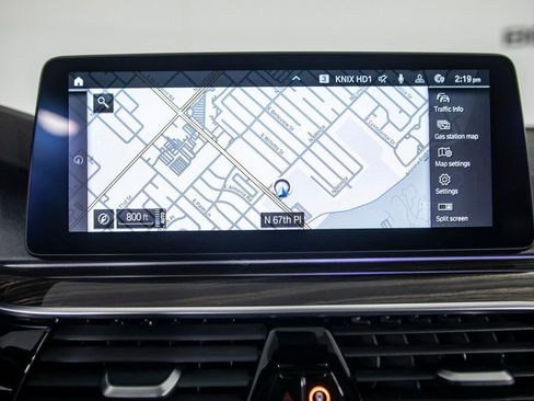 Used 2021 BMW 530e w/ M Sport Package image 31