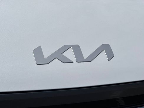 Used 2024 Kia EV9 GT-Line AWD/4WD image 51