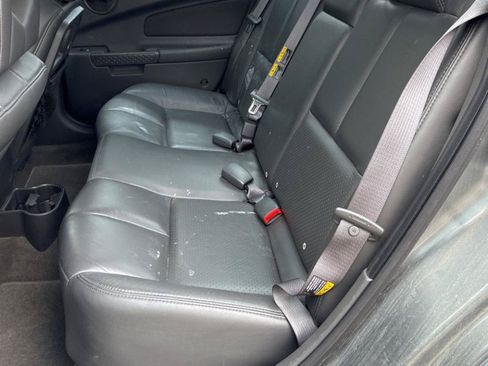 Used 2005 Pontiac Grand Prix GT w/ Leather Trim Package FWD image 18