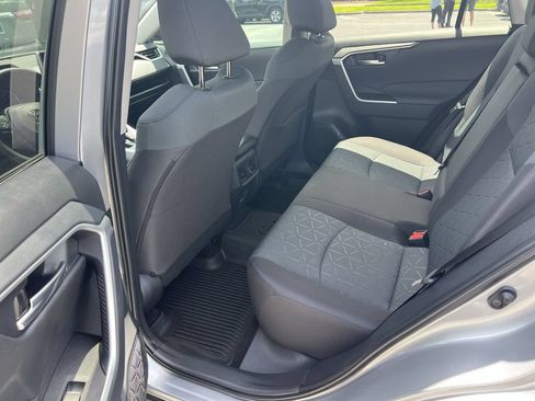 Used 2025 Toyota RAV4 XLE w/ Convenience Package FWD image 32