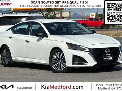 Used 2025 Nissan Altima 2.5 SV