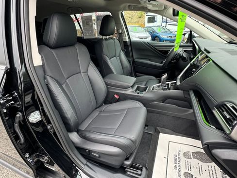 Used 2025 Subaru Outback Limited image 22