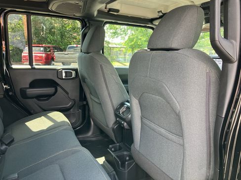 Certified 2024 Jeep Wrangler Unlimited Sport AWD/4WD image 24