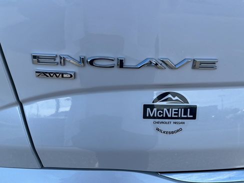 Used 2023 Buick Enclave Avenir w/ Avenir Technology Package image 30