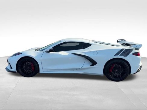 Used 2023 Chevrolet Corvette Stingray Preferred Cpe w/ Z51 Performance Package RWD image 3