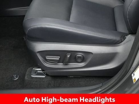 Used 2026 Toyota Crown AWD/4WD image 21