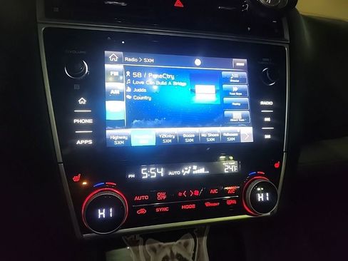 Used 2018 Subaru Outback 2.5i Premium image 20