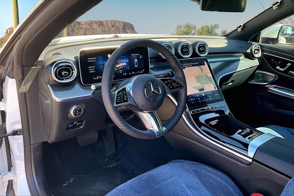 Used 2025 Mercedes-Benz CLE 300 4MATIC Cabriolet image 14