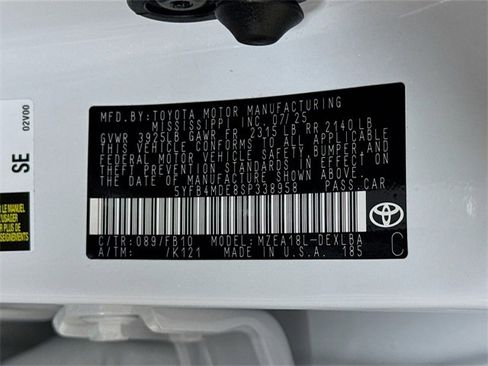 Certified 2025 Toyota Corolla LE image 32