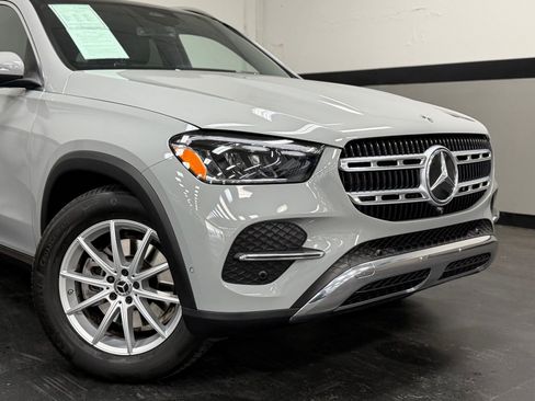 Used 2025 Mercedes-Benz GLE 350 4MATIC image 3