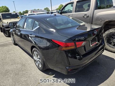 Used 2025 Nissan Altima 2.5 S FWD image 4