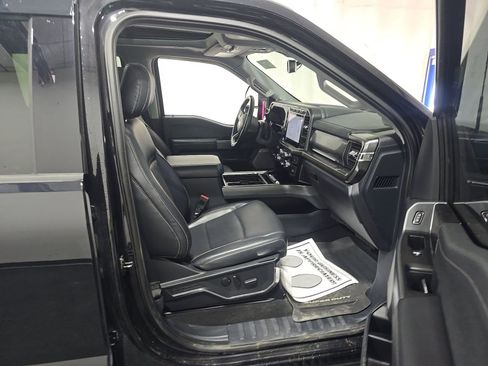 Used 2023 Ford F250 Lariat w/ Lariat Ultimate Package AWD/4WD image 8