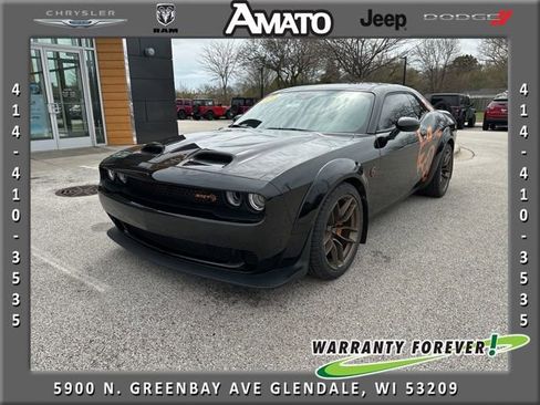 Used 2022 Dodge Challenger SRT Hellcat RWD image 1