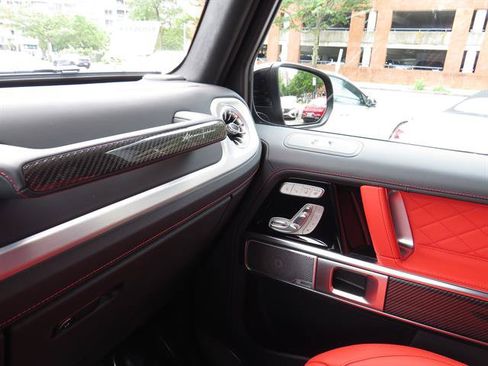 Certified 2025 Mercedes-Benz G 63 AMG 4MATIC image 19