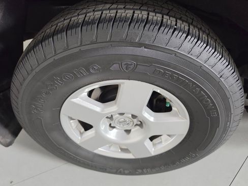 Used 2008 Nissan Xterra S image 11