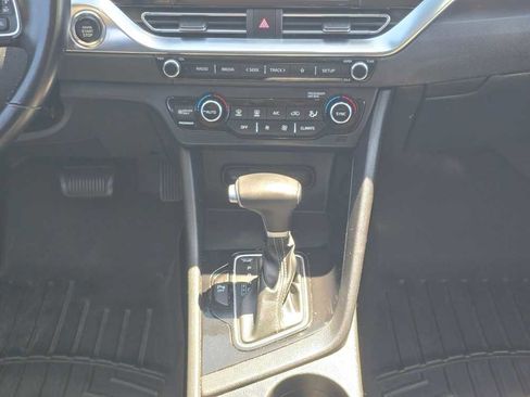 Used 2022 Kia Niro LXS FWD image 13