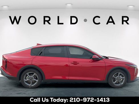 Certified 2025 Kia K4 FWD image 8