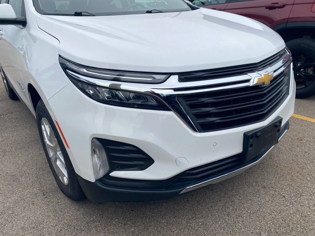 Used 2024 Chevrolet Equinox LT AWD/4WD image 4
