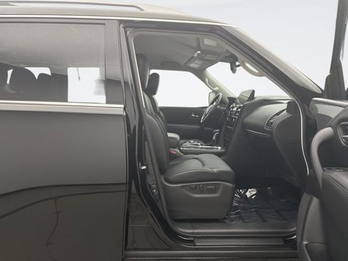 Used 2024 Nissan Armada SV AWD/4WD image 16