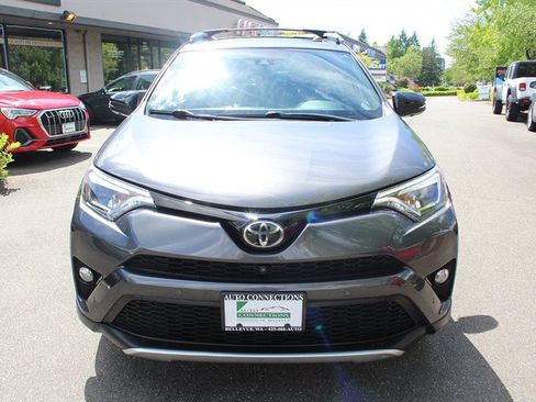 Used 2016 Toyota RAV4 SE w/ Advanced Technology Package AWD/4WD image 7