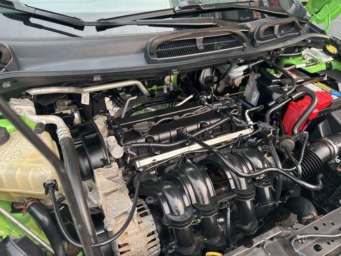 Used 2014 Ford Fiesta SE w/ Equipment Group 201A FWD image 11