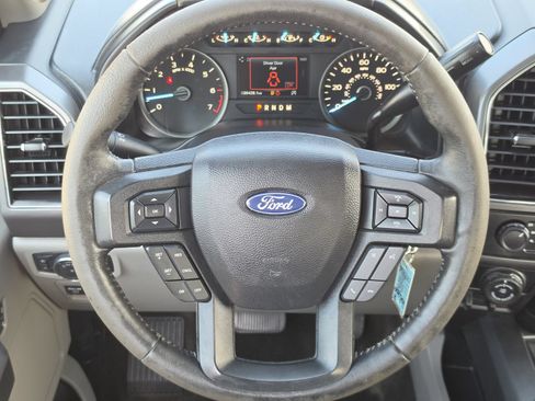 Used 2020 Ford F150 XLT w/ Equipment Group 302A Luxury AWD/4WD image 19