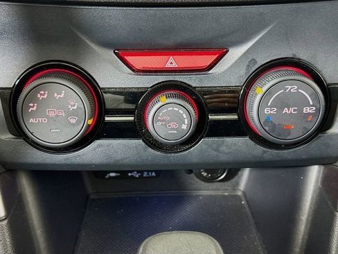 Used 2022 Subaru Forester Premium image 15