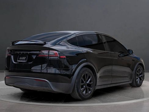 Used 2023 Tesla Model X AWD/4WD image 6