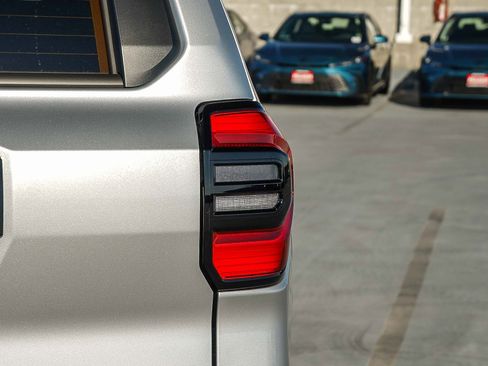 New 2026 Toyota 4Runner SR5 image 8