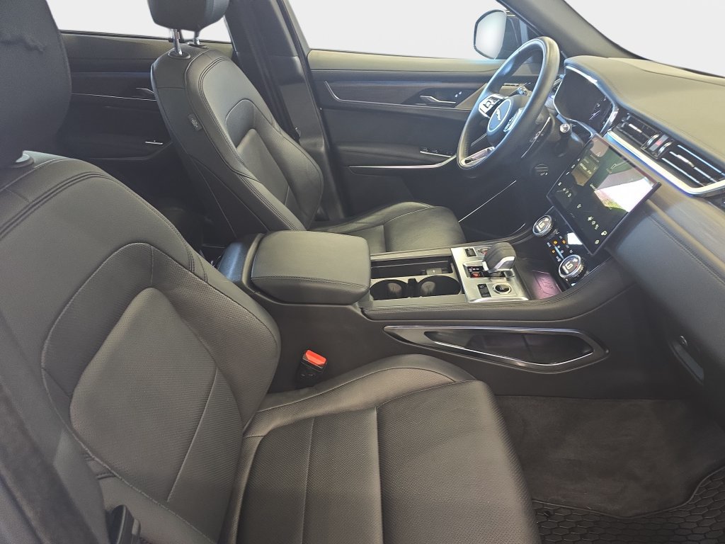 Used 2023 Jaguar F-PACE S AWD/4WD image 12