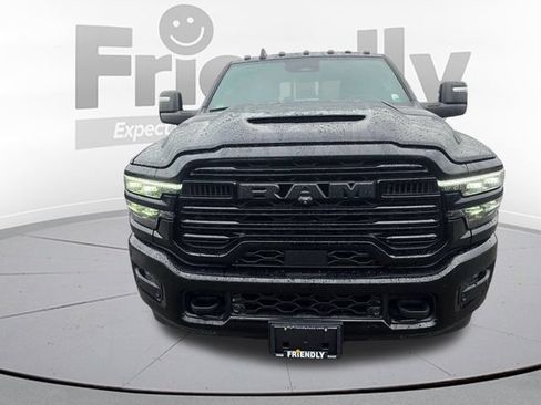 Used 2025 RAM 2500 Laramie AWD/4WD image 2