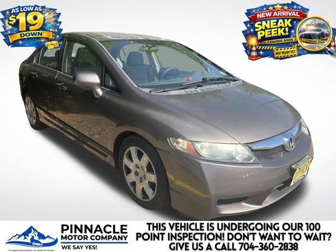 Used 2010 Honda Civic LX image 1
