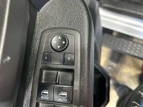 Used 2022 RAM 2500 Tradesman AWD/4WD image 31