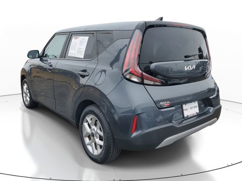 Used 2023 Kia Soul LX w/ Option Group 015 image 4