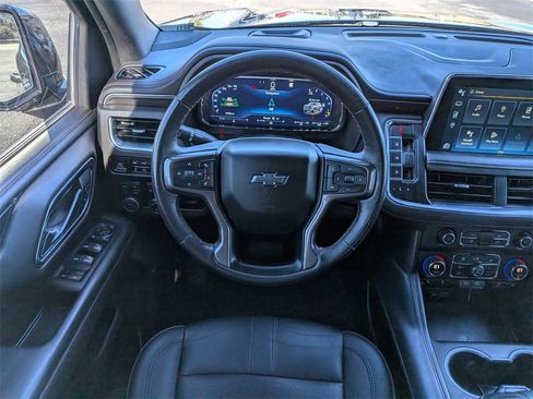 Used 2022 Chevrolet Tahoe RST w/ Luxury Package image 18